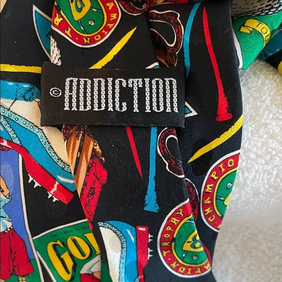 Addiction Golf Theme Tie - Multicolor (And a Vintage Tie Clip - Picture 2 of 7